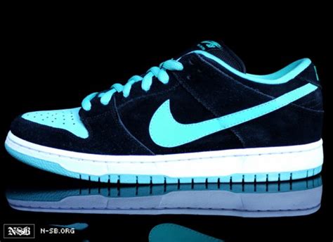 nike sb dunk tiffany low